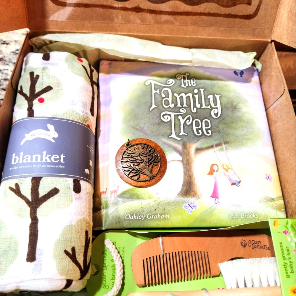 Family Tree Baby Gift Box